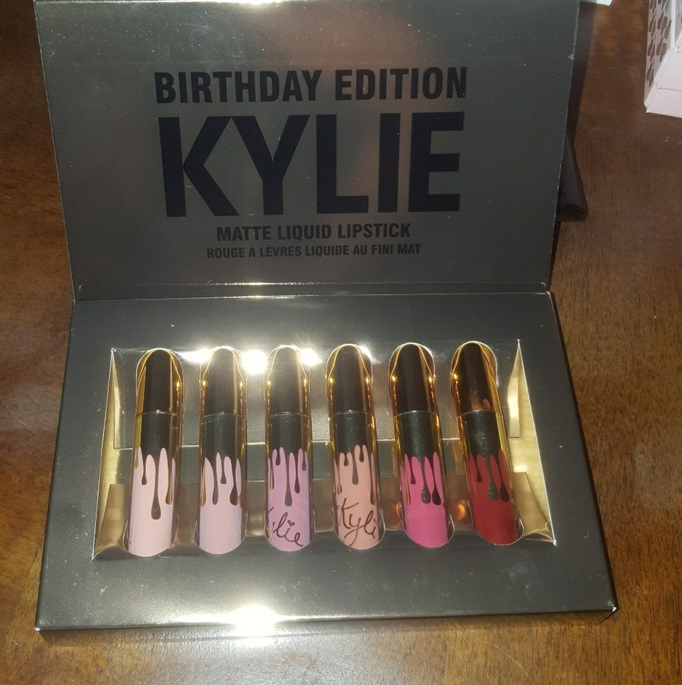 Kylie lippies